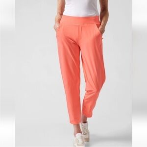 NWT ATHLETA Brooklyn Ankle Pant In Coral. Size 2